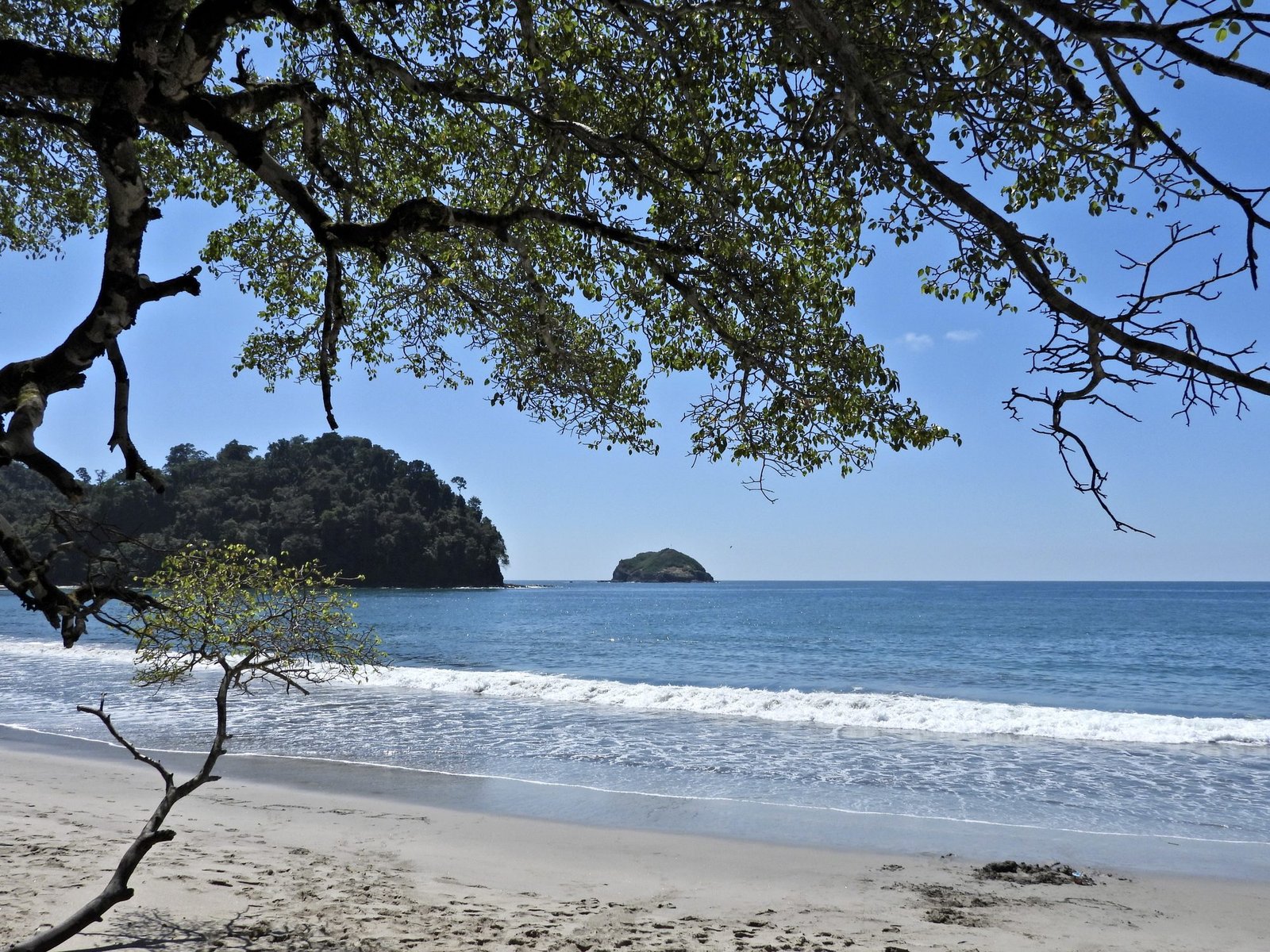 Manuel Antonio National Park beach and islet view